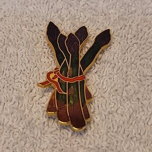 Vintage WM Spears Asparagus Pin Brooch 1989